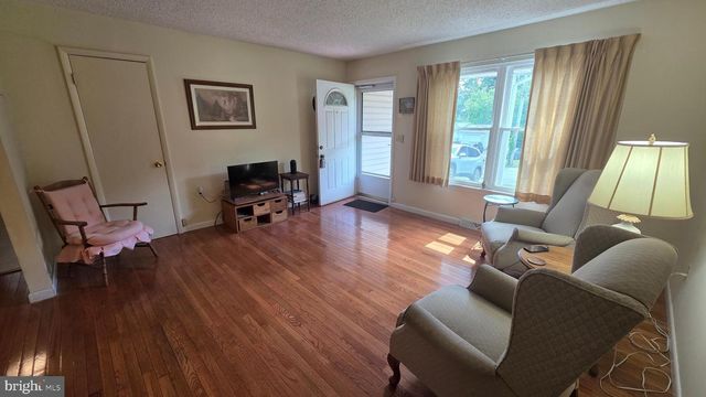 65 VINTON DR, York, PA 17402