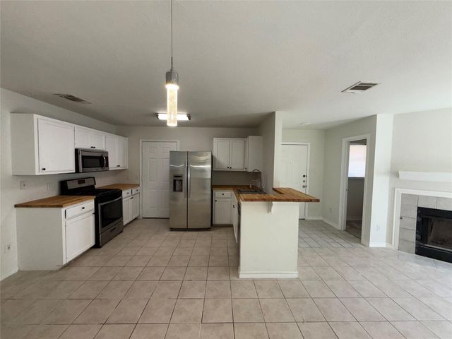 2900 Kestrel DR A, Austin, TX 78745