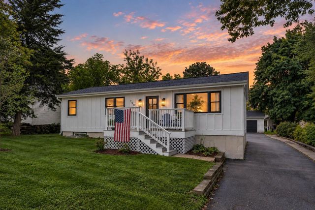 190 Dewey AVENUE, Fontana, WI 53125