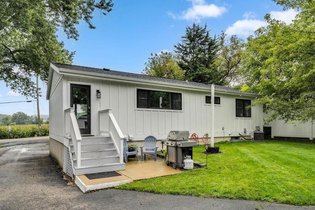 190 Dewey AVENUE, Fontana, WI 53125