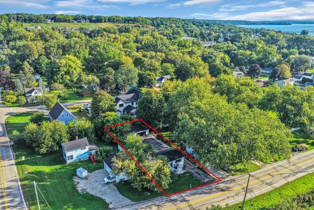 190 Dewey AVENUE, Fontana, WI 53125