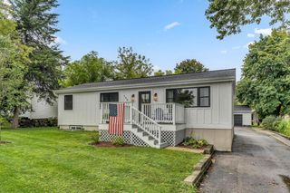 190 Dewey AVENUE, Fontana, WI 53125