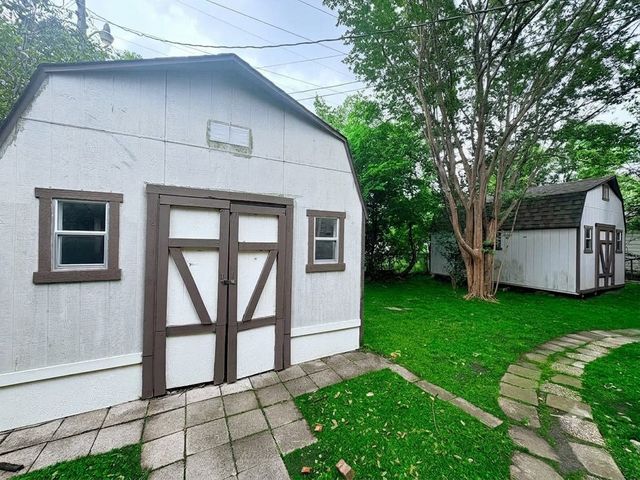 1004 Powell Road, Mesquite, TX 75149