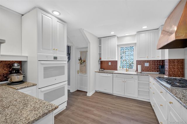 310 Carpenter Avenue, Newburgh, NY 12550