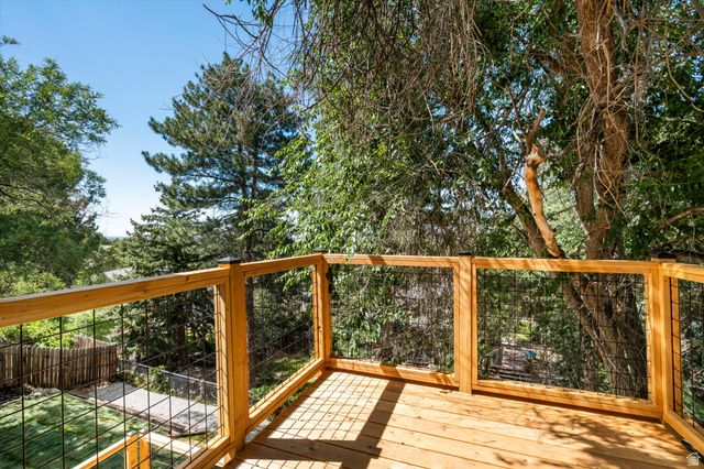 2809 WILLOW HILLS DR, Sandy, UT 84093