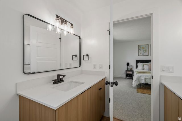 2809 WILLOW HILLS DR, Sandy, UT 84093