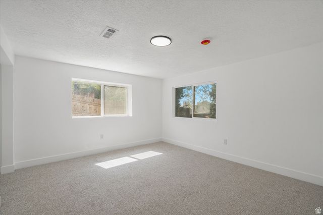 2809 WILLOW HILLS DR, Sandy, UT 84093