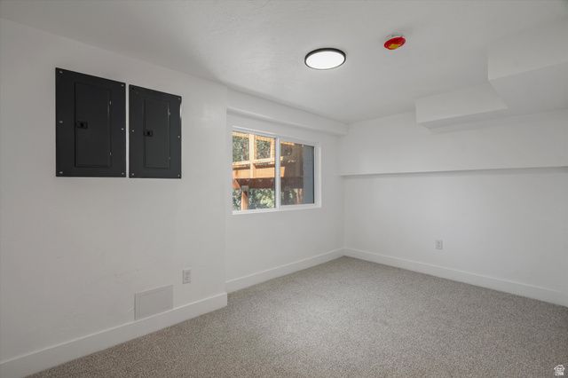 2809 WILLOW HILLS DR, Sandy, UT 84093