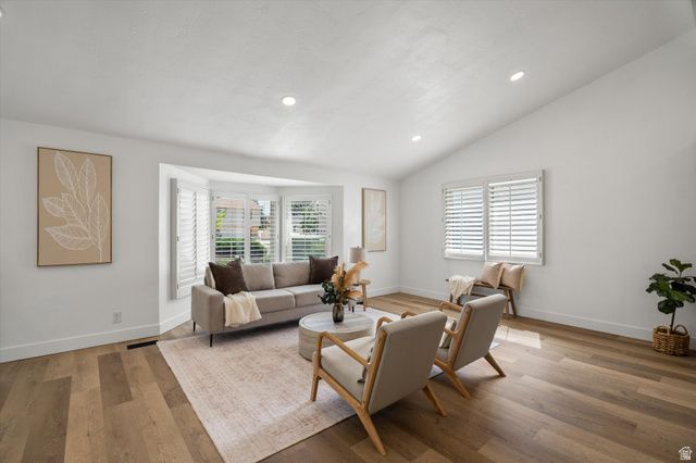 2809 WILLOW HILLS DR, Sandy, UT 84093