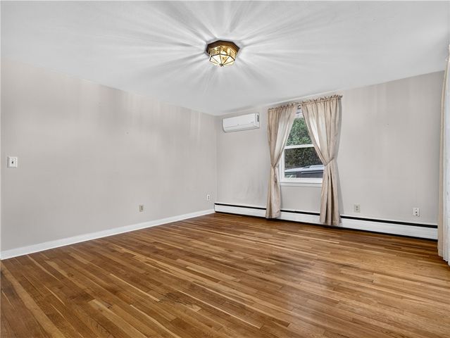 44 Meadow Drive, West Warwick, RI 02893