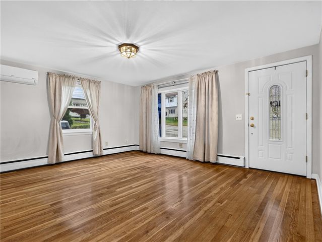 44 Meadow Drive, West Warwick, RI 02893