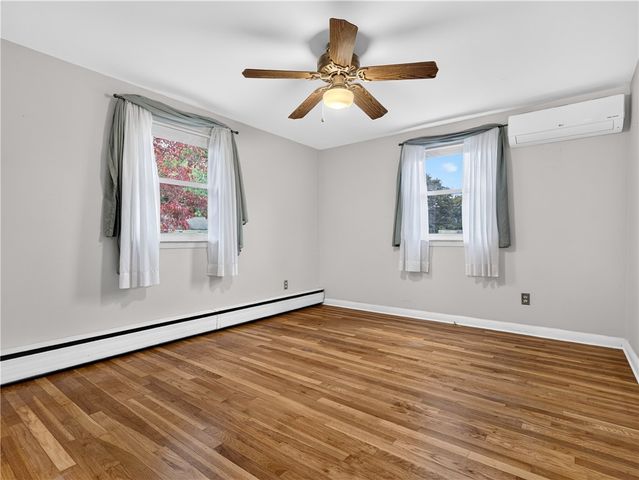 44 Meadow Drive, West Warwick, RI 02893