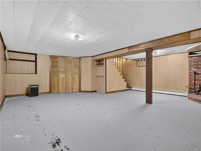 44 Meadow Drive, West Warwick, RI 02893