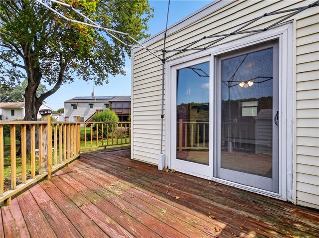 44 Meadow Drive, West Warwick, RI 02893