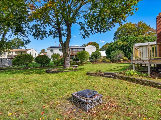 44 Meadow Drive, West Warwick, RI 02893