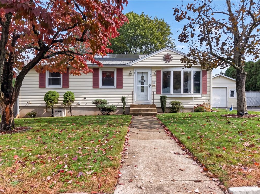 44 Meadow Drive, West Warwick, RI 02893