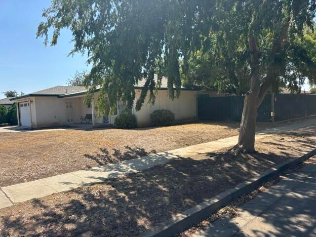 3955 N Ricewood Avenue, Fresno, CA 93705