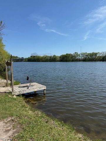 5501 Larry Ave, Virginia Beach, VA 23462