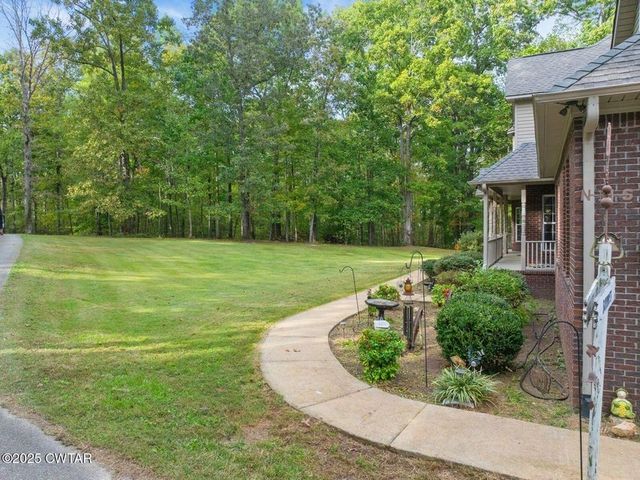 2400 Sand Ridge Bargerton Rd, Lexington, TN 38351