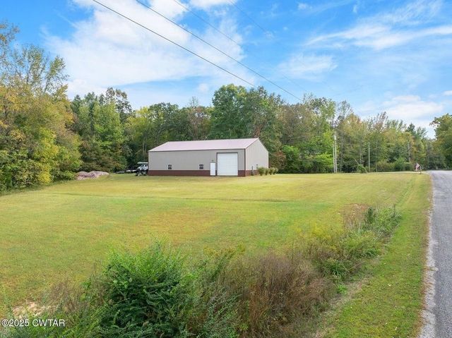 2400 Sand Ridge Bargerton Rd, Lexington, TN 38351