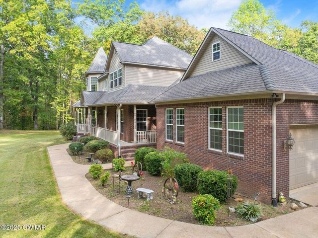 2400 Sand Ridge Bargerton Rd, Lexington, TN 38351