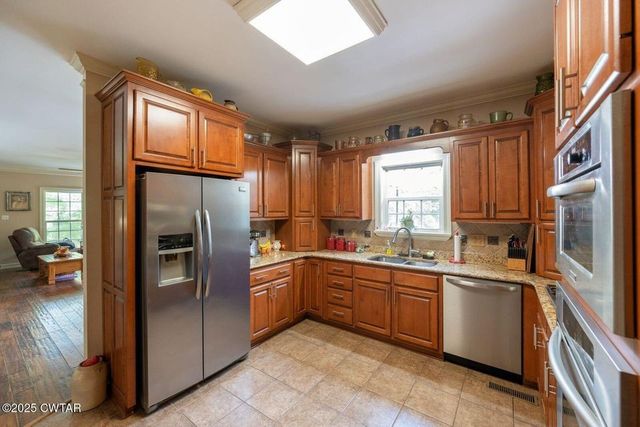 2400 Sand Ridge Bargerton Rd, Lexington, TN 38351