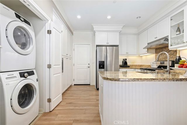 59 Kempton, Irvine, CA 92620