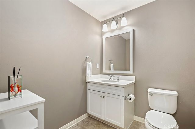 59 Kempton, Irvine, CA 92620