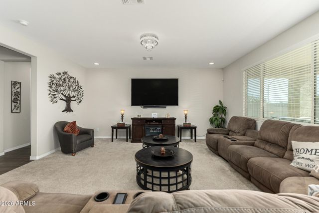 18427 W PASADENA Avenue, Litchfield Park, AZ 85340