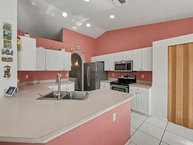 249 Monterey Way, Royal Palm Beach, FL 33411