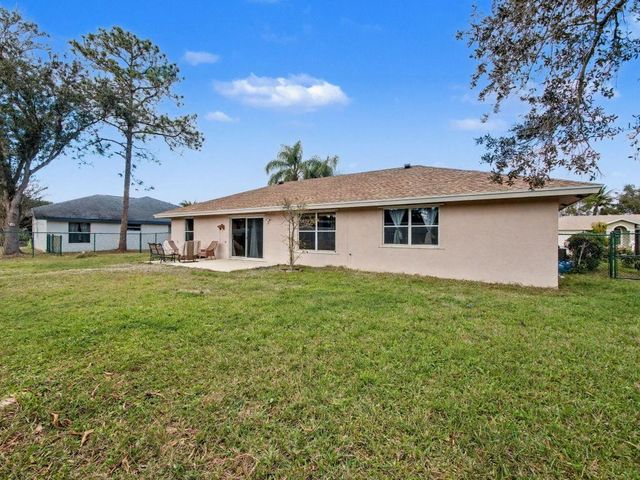 249 Monterey Way, Royal Palm Beach, FL 33411