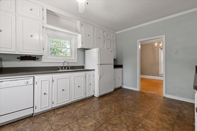 1827 Bollinger Road, Signal Mountain, TN 37377