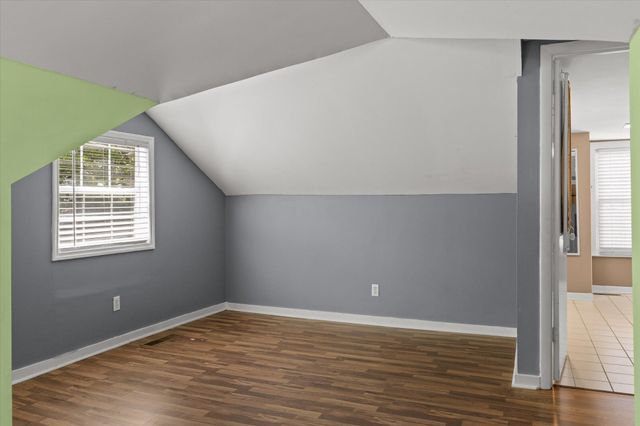 1827 Bollinger Road, Signal Mountain, TN 37377