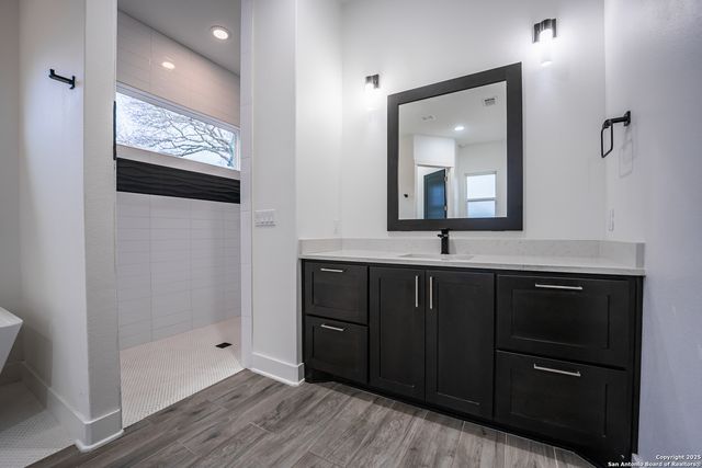 2109 Bella Vista, Canyon Lake, TX 78133