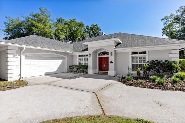 2054 SAWGRASS DRIVE, Apopka, FL 32712