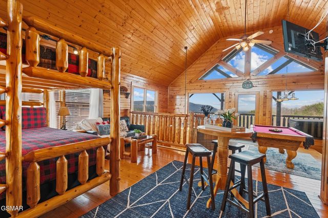 2815 White Oak Ridge Lane, Sevierville, TN 37862