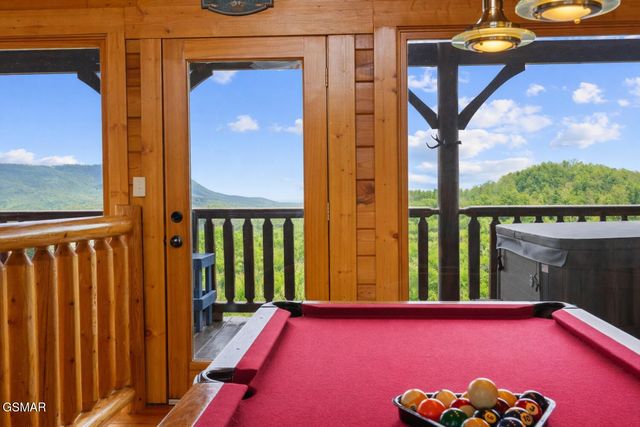 2815 White Oak Ridge Lane, Sevierville, TN 37862