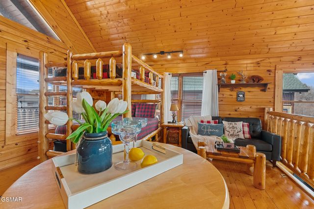 2815 White Oak Ridge Lane, Sevierville, TN 37862