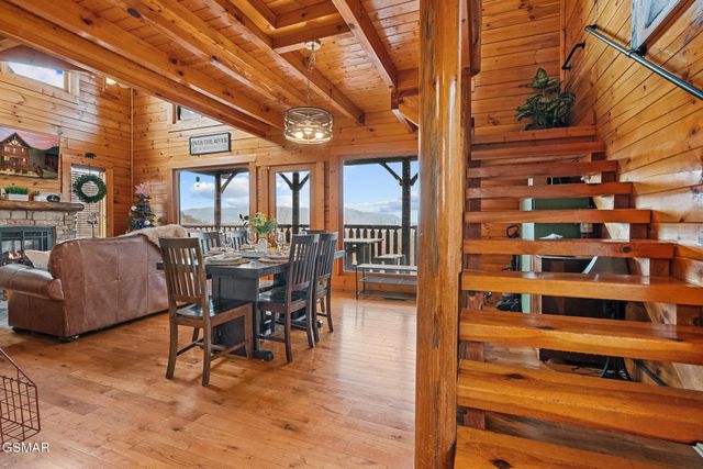 2815 White Oak Ridge Lane, Sevierville, TN 37862