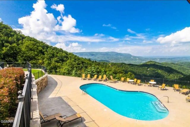 2815 White Oak Ridge Lane, Sevierville, TN 37862