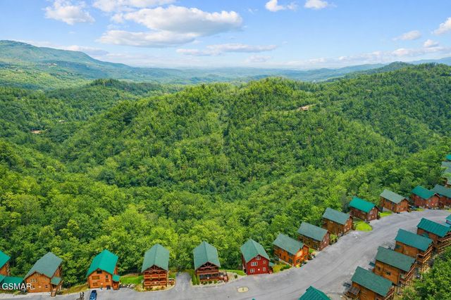 2815 White Oak Ridge Lane, Sevierville, TN 37862