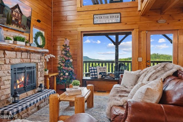 2815 White Oak Ridge Lane, Sevierville, TN 37862