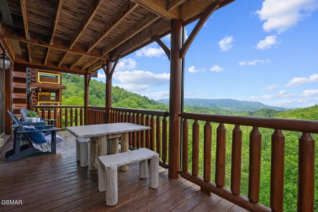 2815 White Oak Ridge Lane, Sevierville, TN 37862