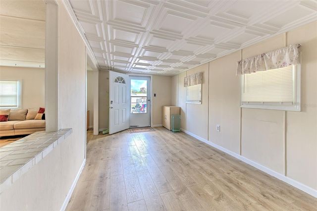 6028 136TH AVENUE N, Clearwater, FL 33760