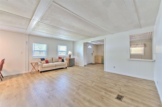 6028 136TH AVENUE N, Clearwater, FL 33760