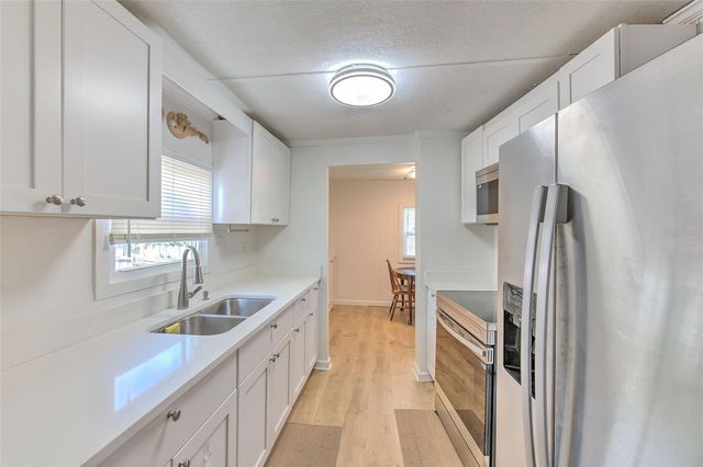 6028 136TH AVENUE N, Clearwater, FL 33760