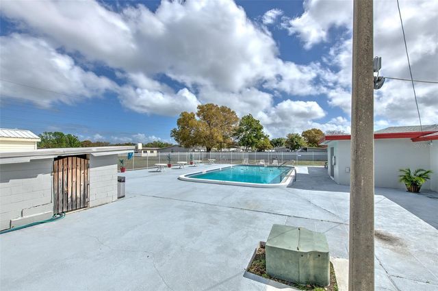 6028 136TH AVENUE N, Clearwater, FL 33760