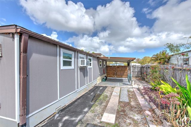 6028 136TH AVENUE N, Clearwater, FL 33760