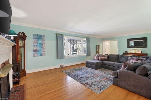 309 Hunterdale RD, Franklin, VA 23851