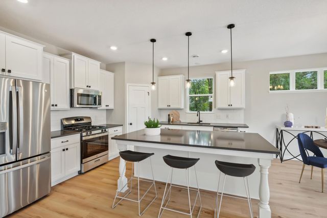 3784 Wren Avenue, Shakopee, MN 55379